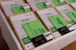 Plakette Grüne Hausnummer - Foto: Tim Schaarschmidt